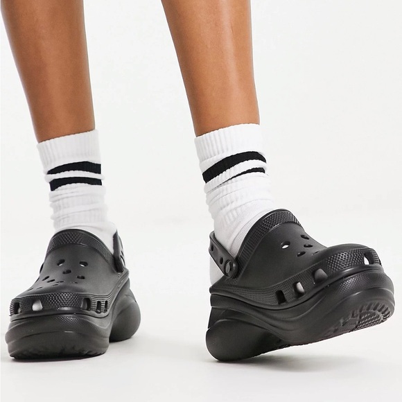 NWT Crocs Classic Bae Clog in Black Women’s Size 7 - Picture 9 of 11